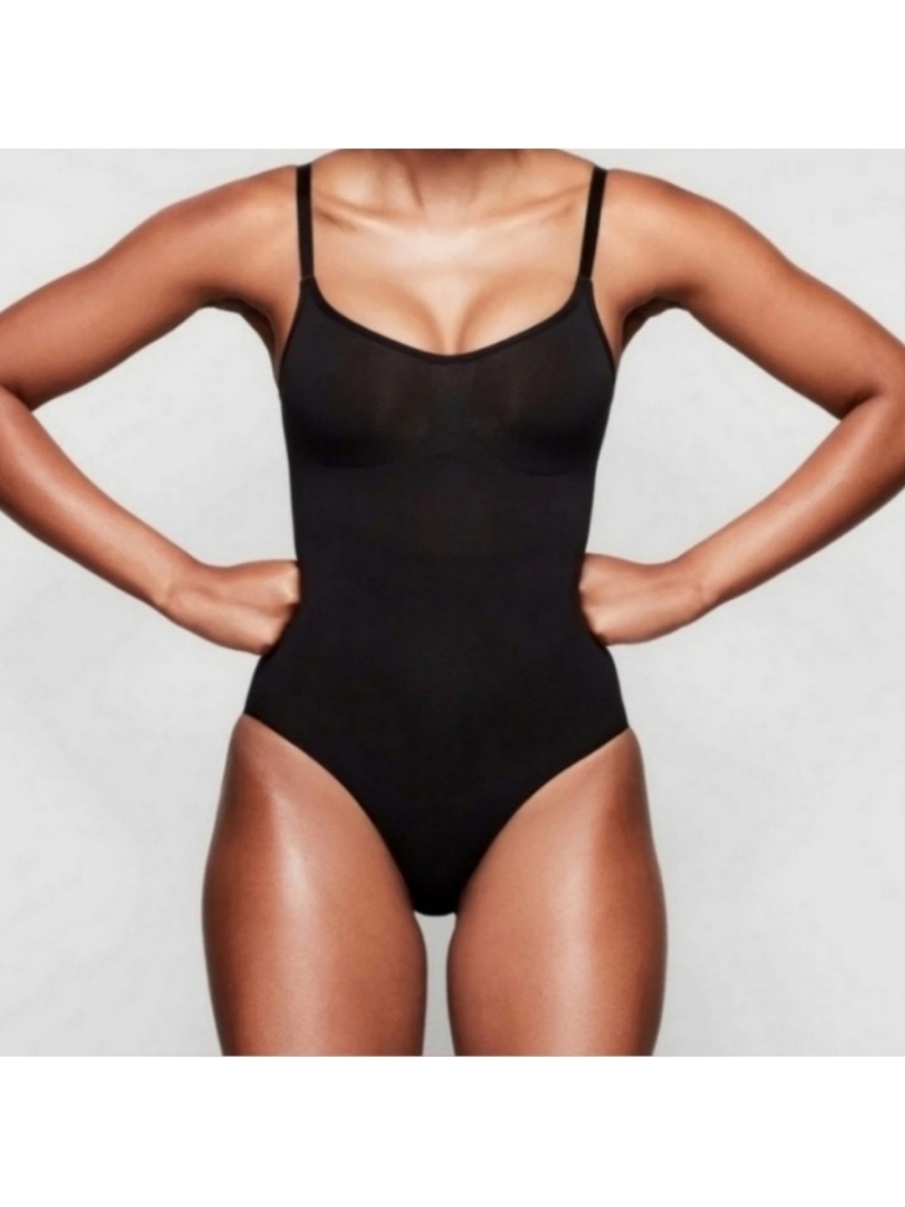 NWOT Skims Sculpting Bodysuit - Black - Size S/M